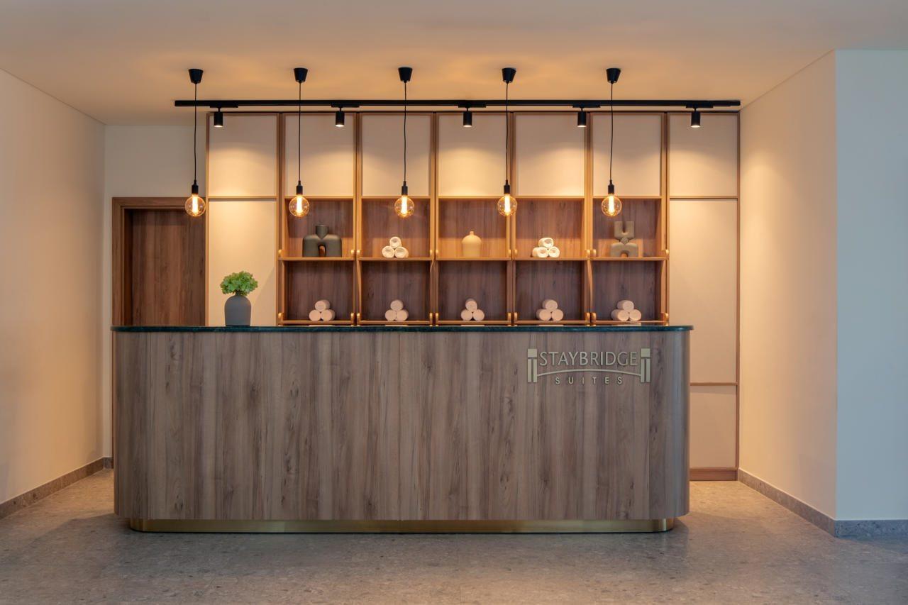 Staybridge Suites Dubai Internet City Exteriör bild