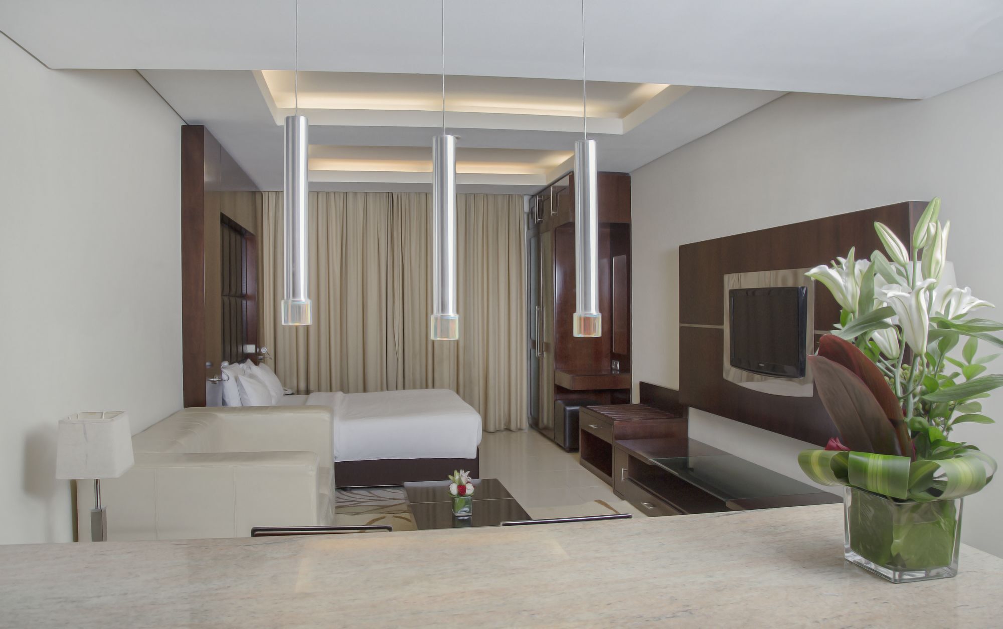 Staybridge Suites Dubai Internet City Exteriör bild