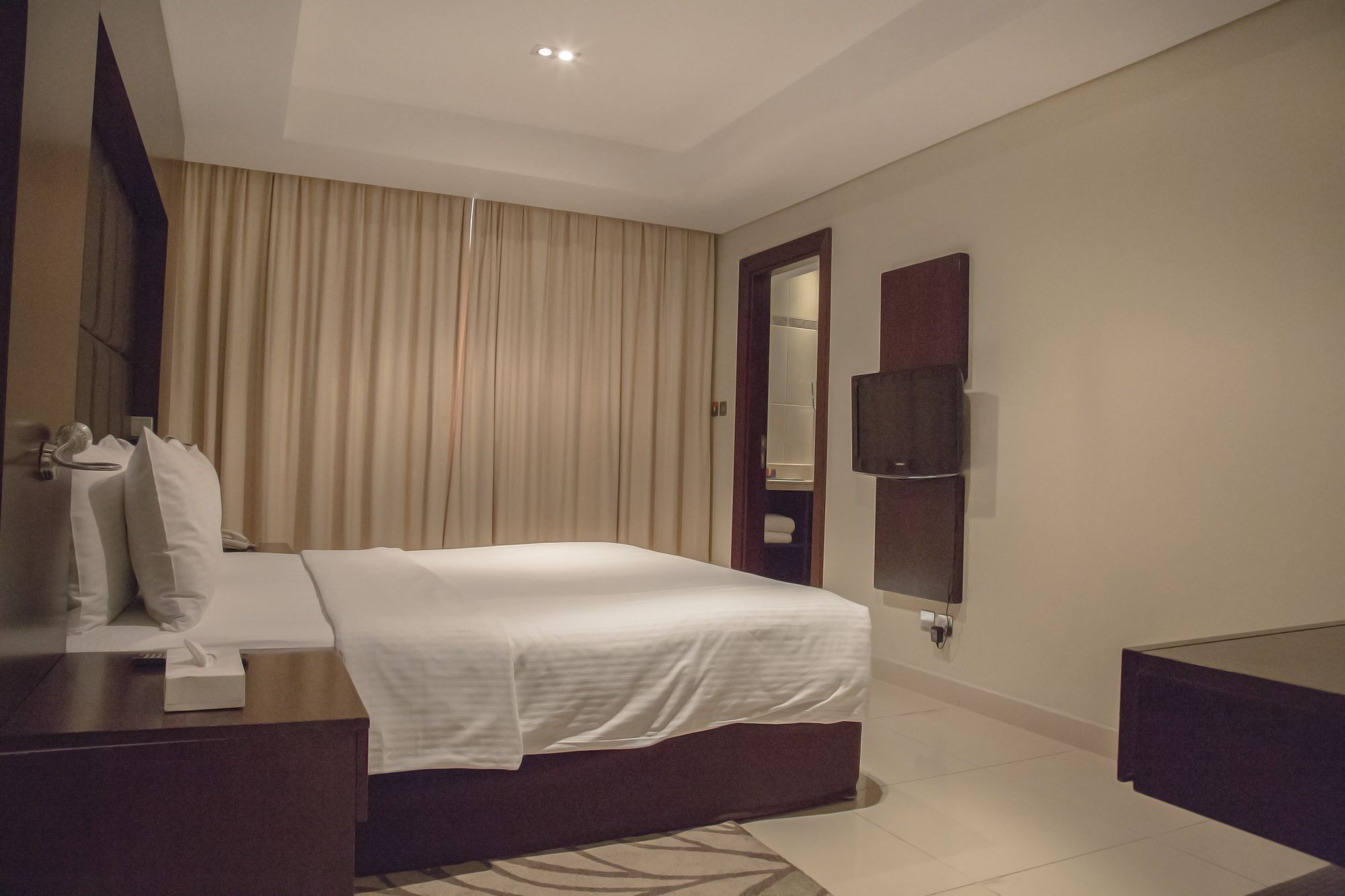 Staybridge Suites Dubai Internet City Exteriör bild